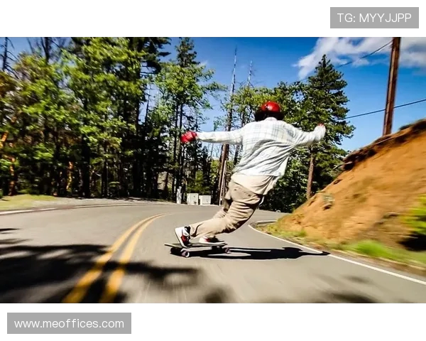 长板速降：速度与伤痕编织的生命竞速(1)